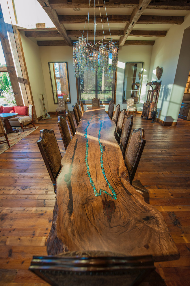 This is an example of an expansive country kitchen/dining combo in Austin.