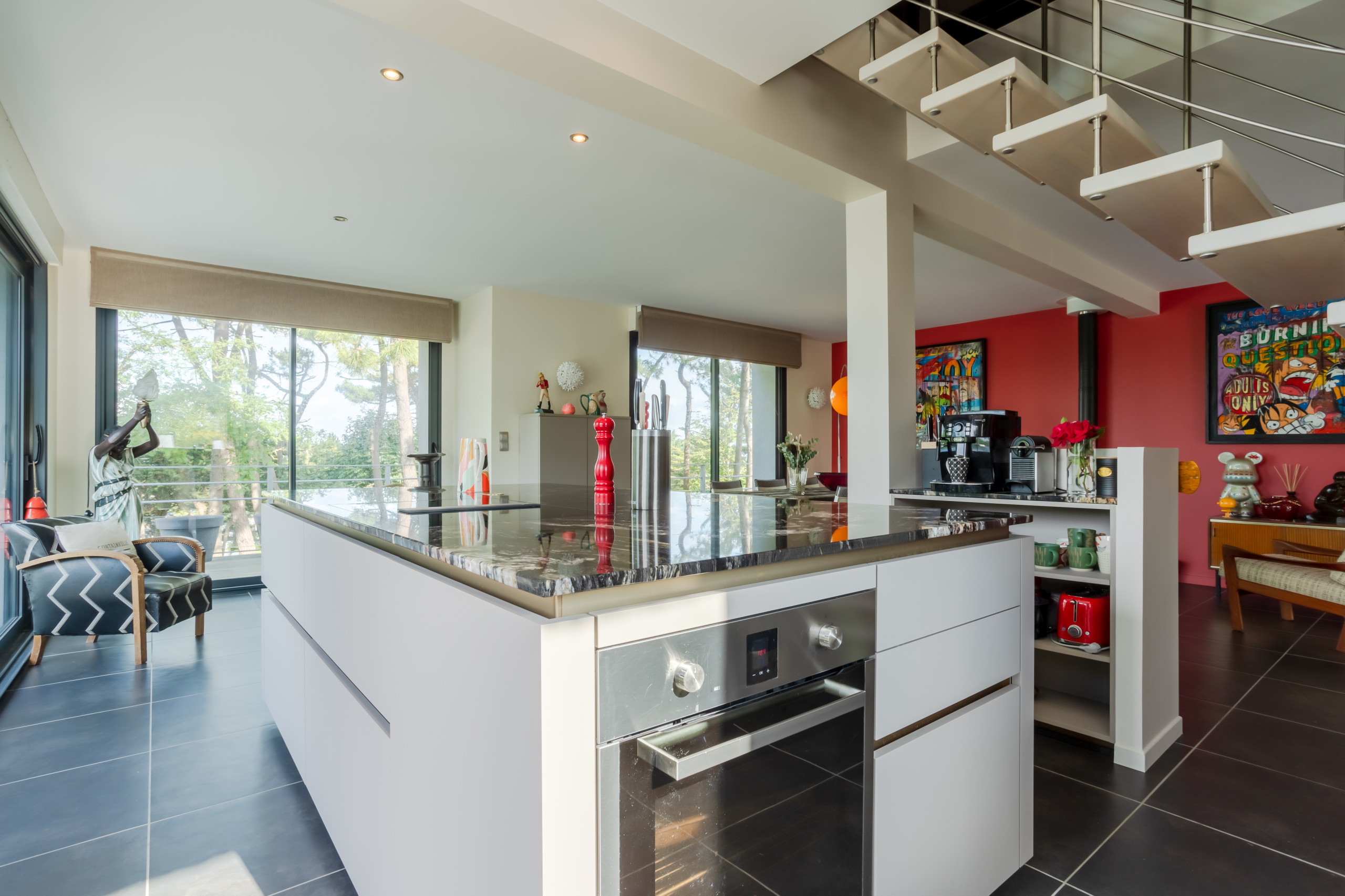 Aménagement de cuisine avec îlot central : optimisation d’un espace ouvert