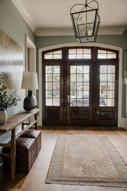Old Metairie transitional-entry