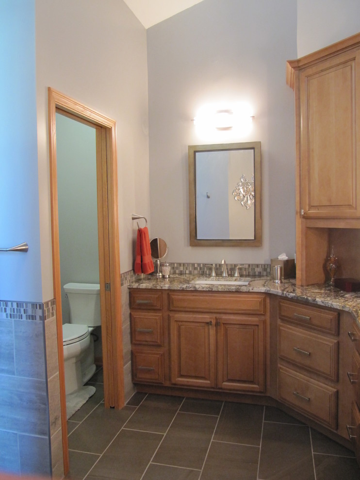 Transitional home design photo in Cleveland