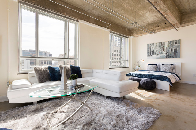 Austin Downtown Condo industrial-wohnbereich