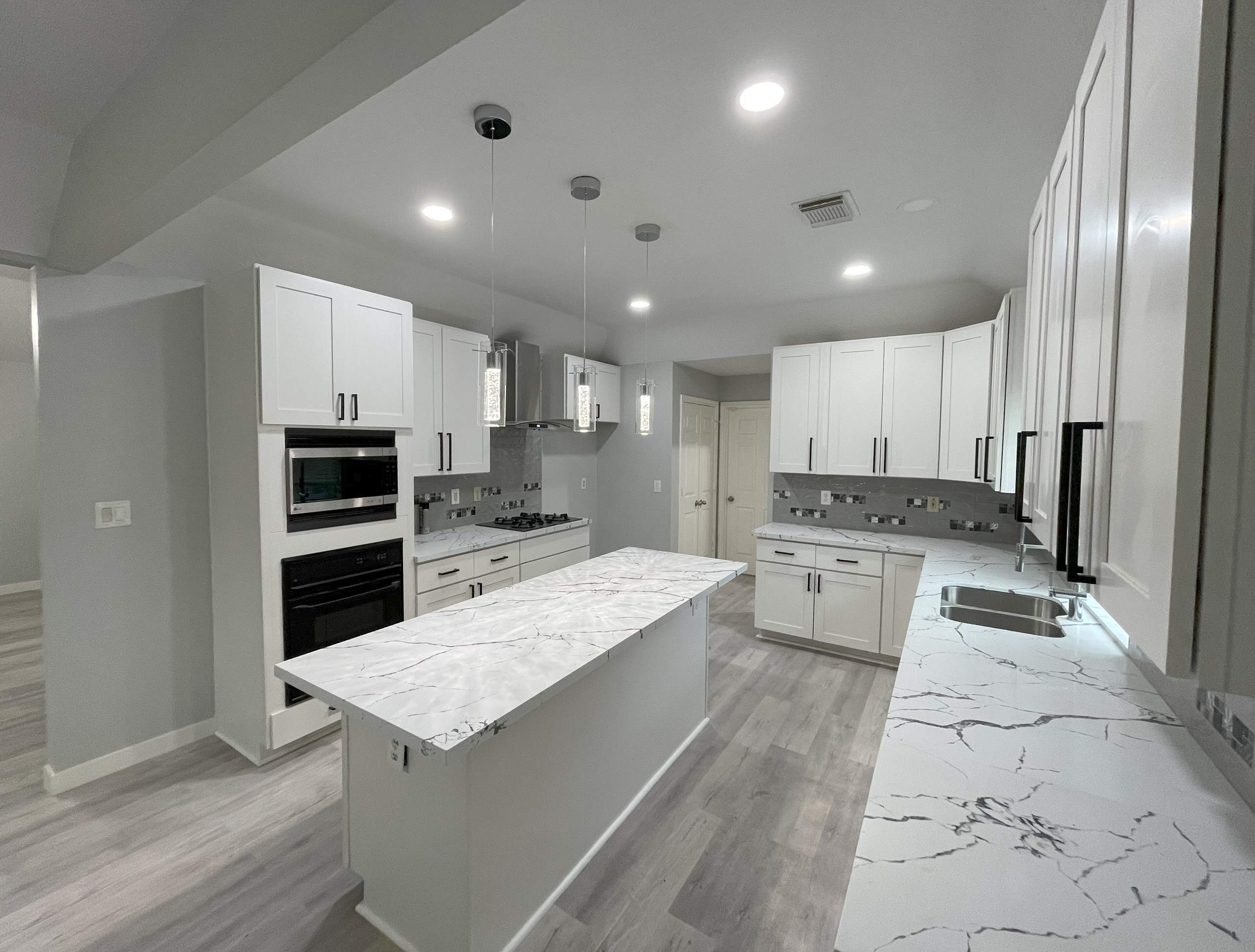 Contemporary Kitchen Remodeling in Houston, TX