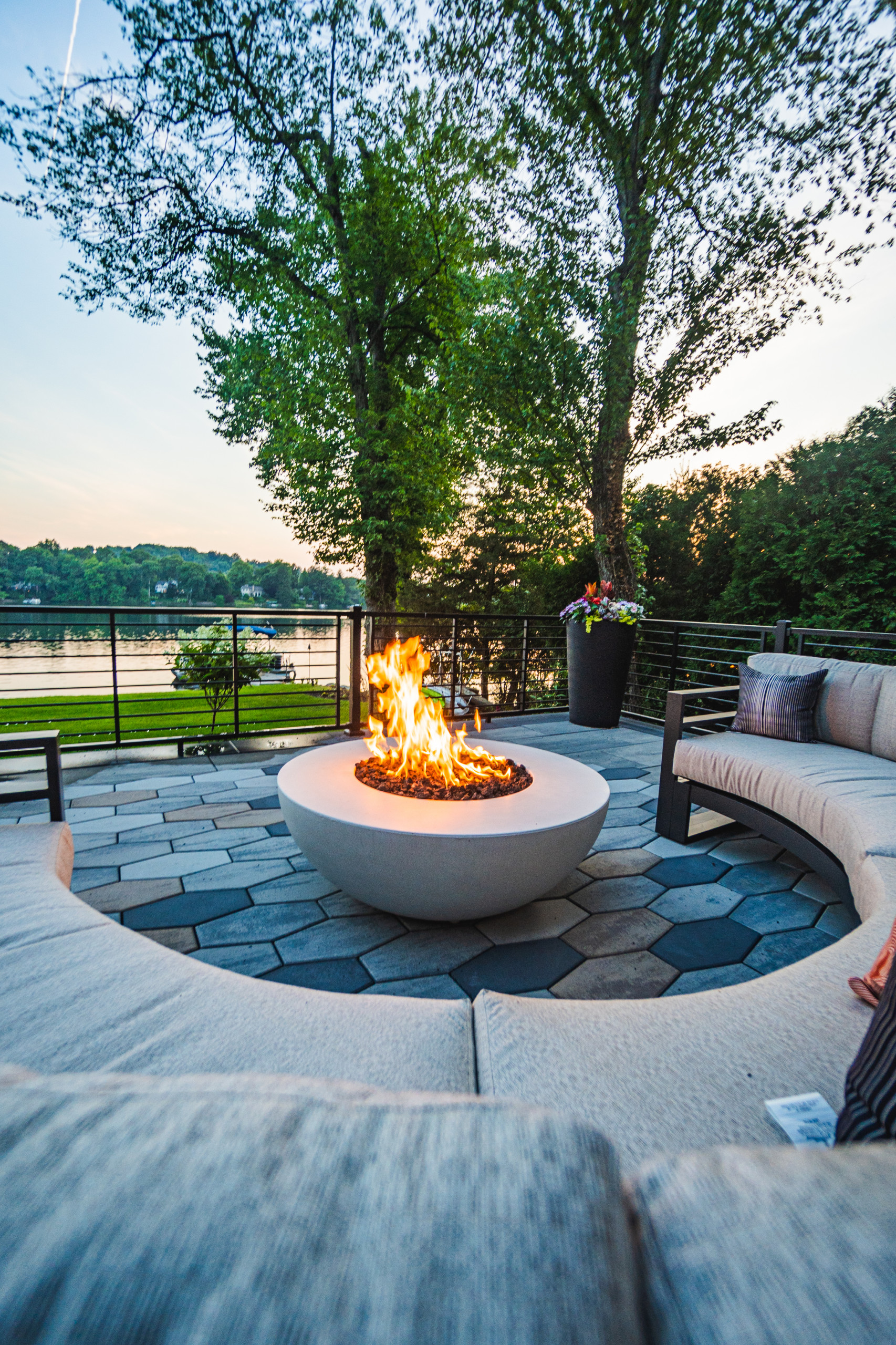 Pines Lake Modern Retreat