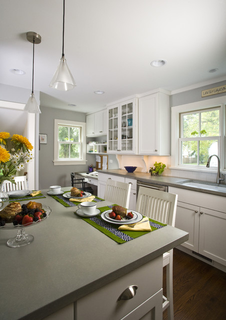 Kitchen traditional-kitchen