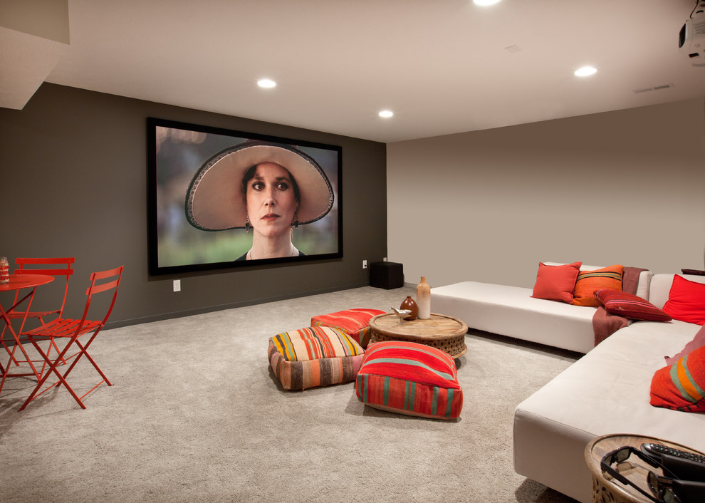 Transitional basement photo in Columbus