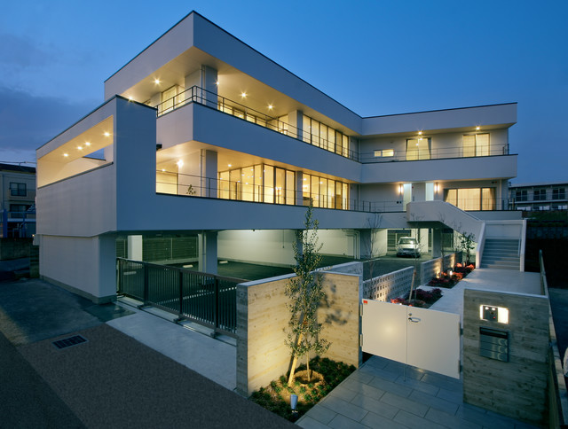 Nishinomiya contemporain-facade
