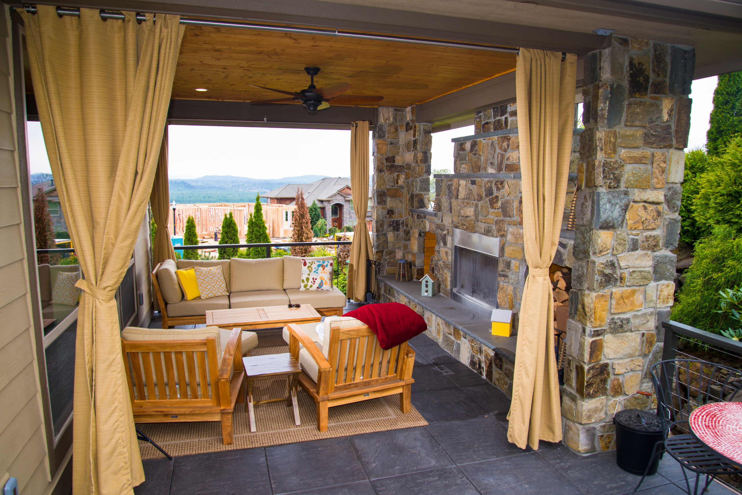 Washougal Outdoor Living Area