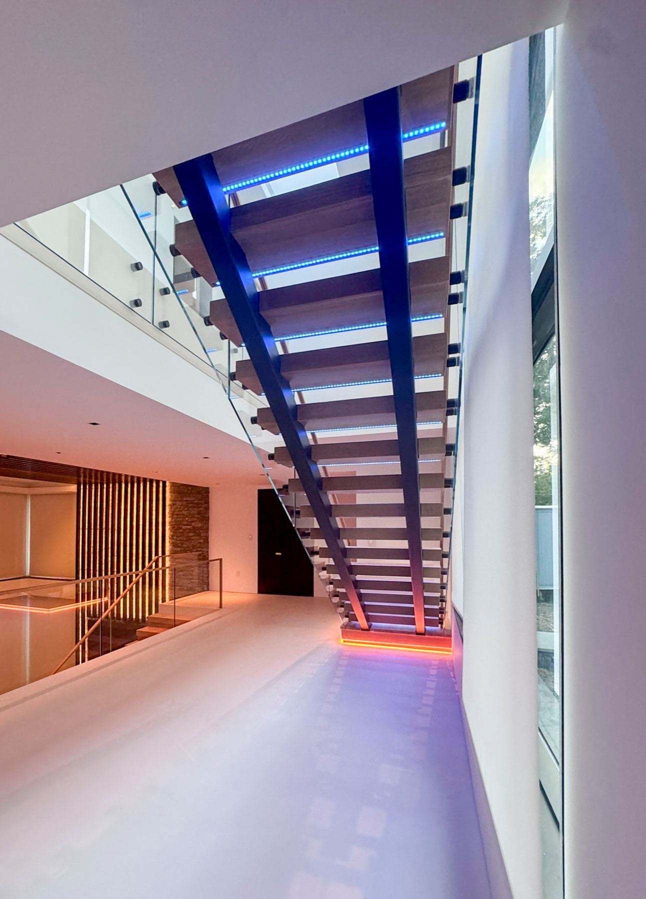 126_Visually Open and Light Contemporary Staircase, Mclean, VA 22102