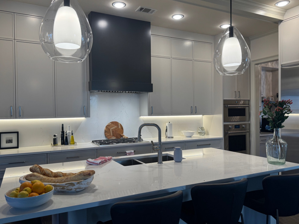 Custom Transitional Kitchen