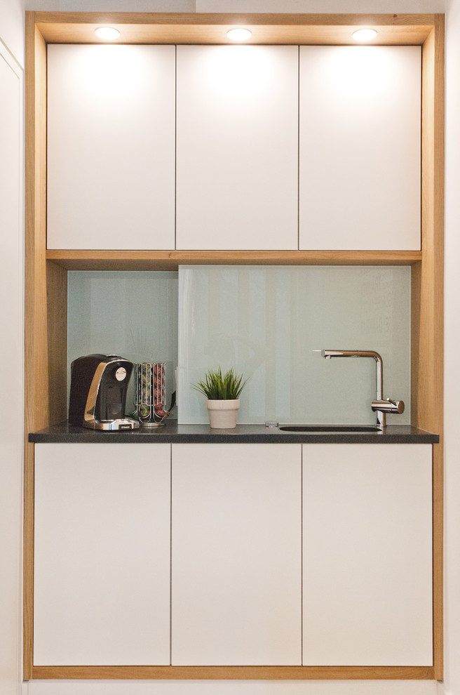 Moderner Pool in München