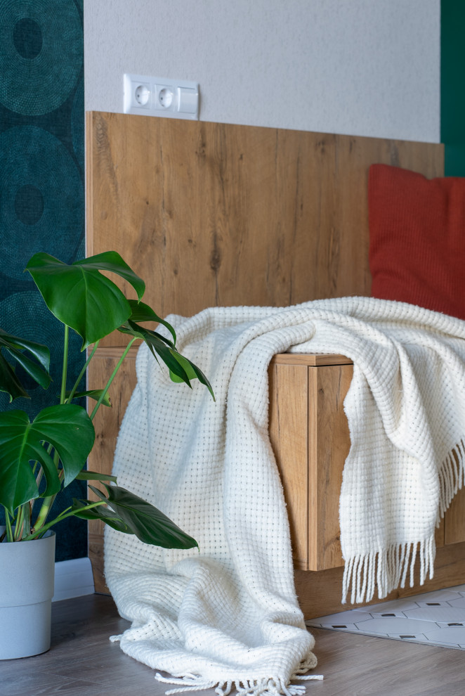 Как из однушки 45 кв.м сделать двушку с гардеробом и акцентной изумрудной кухней