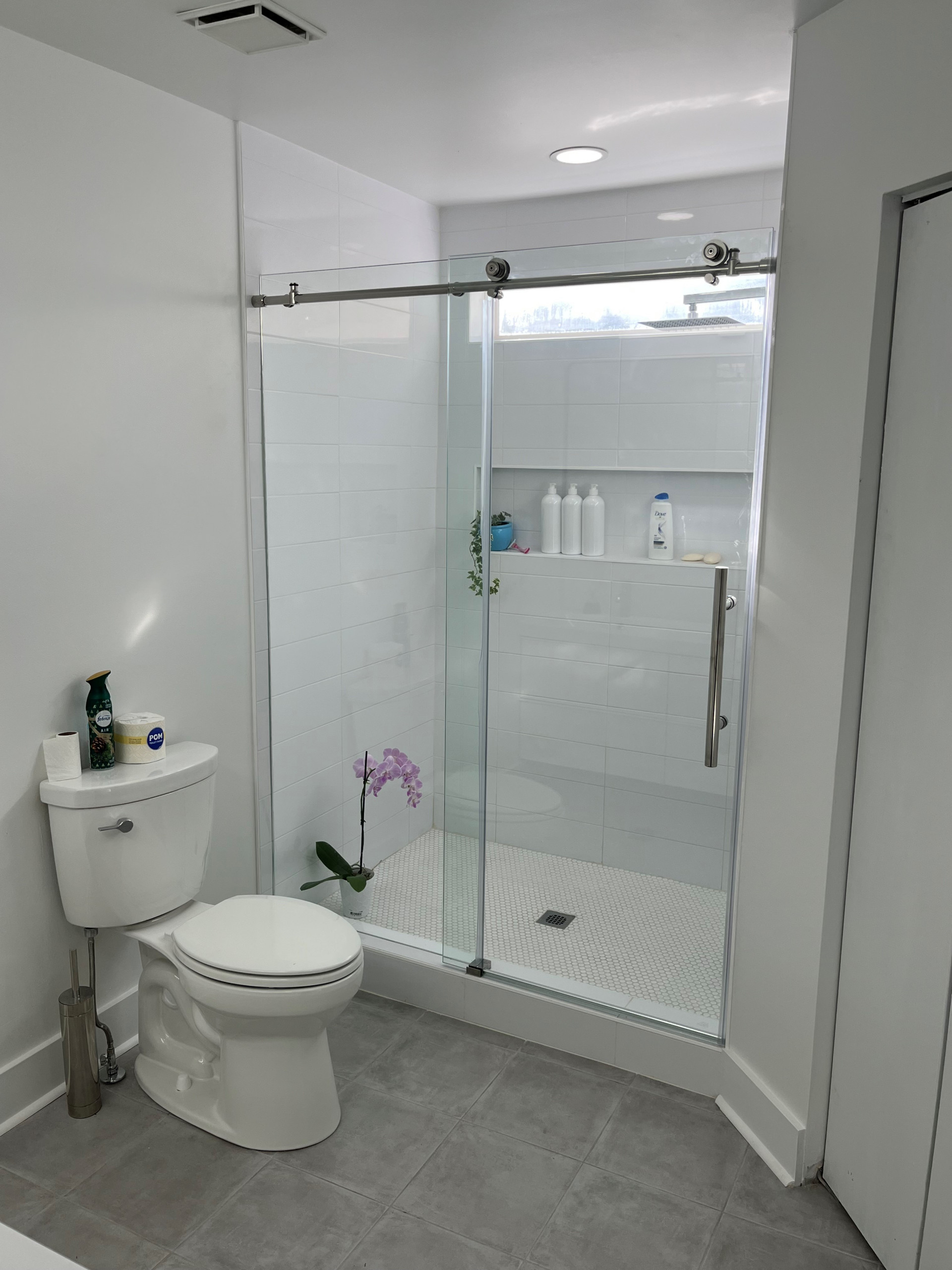 Bathroom - bathroom idea in Nashville
