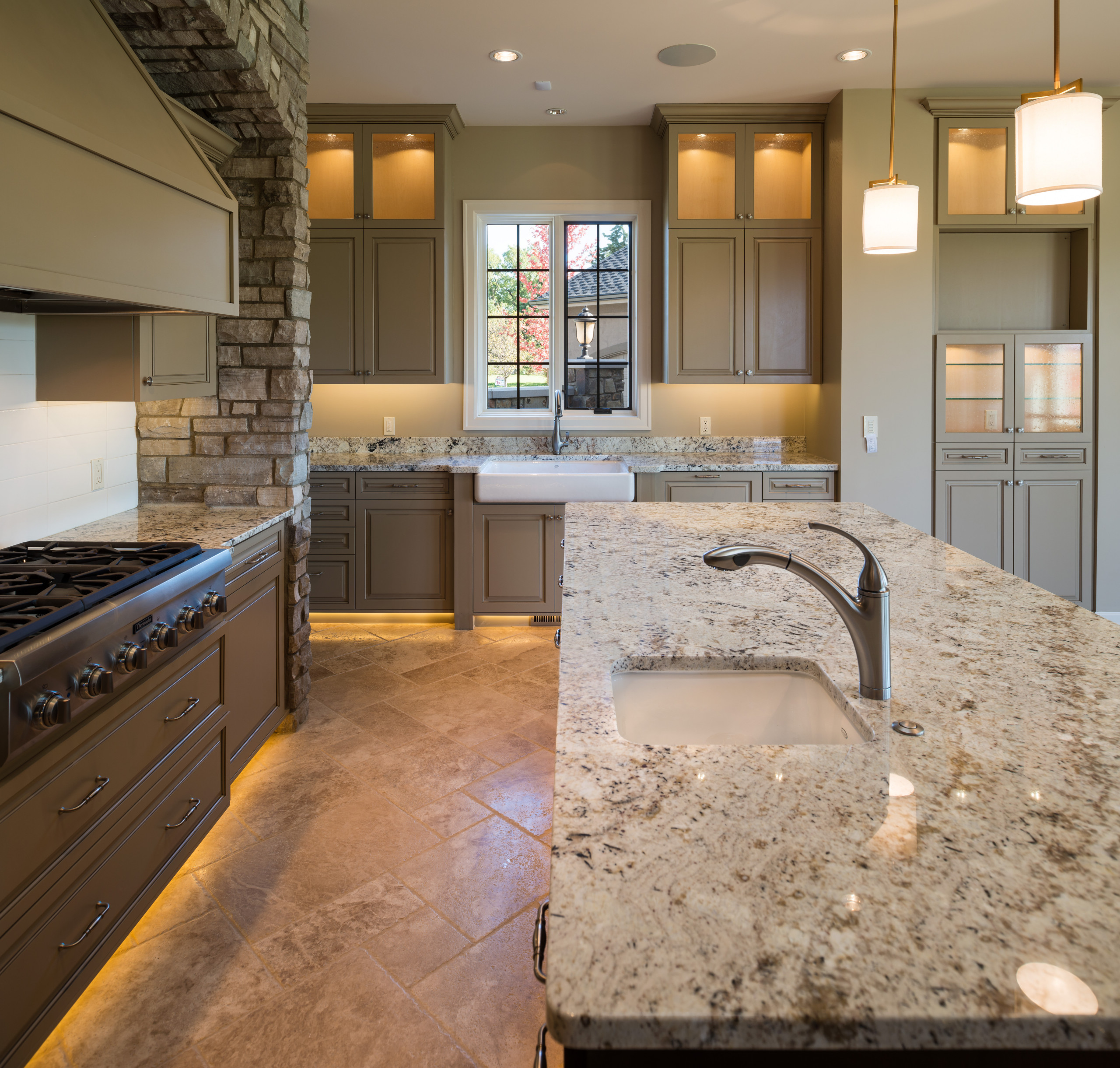 Transitiona/Craftsman Inspired Villa | Sterling Ridge Estates