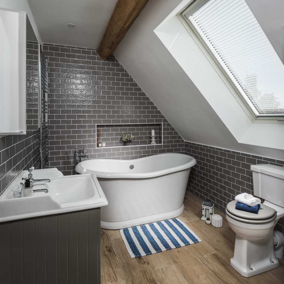 Photo of a country bathroom in West Midlands.