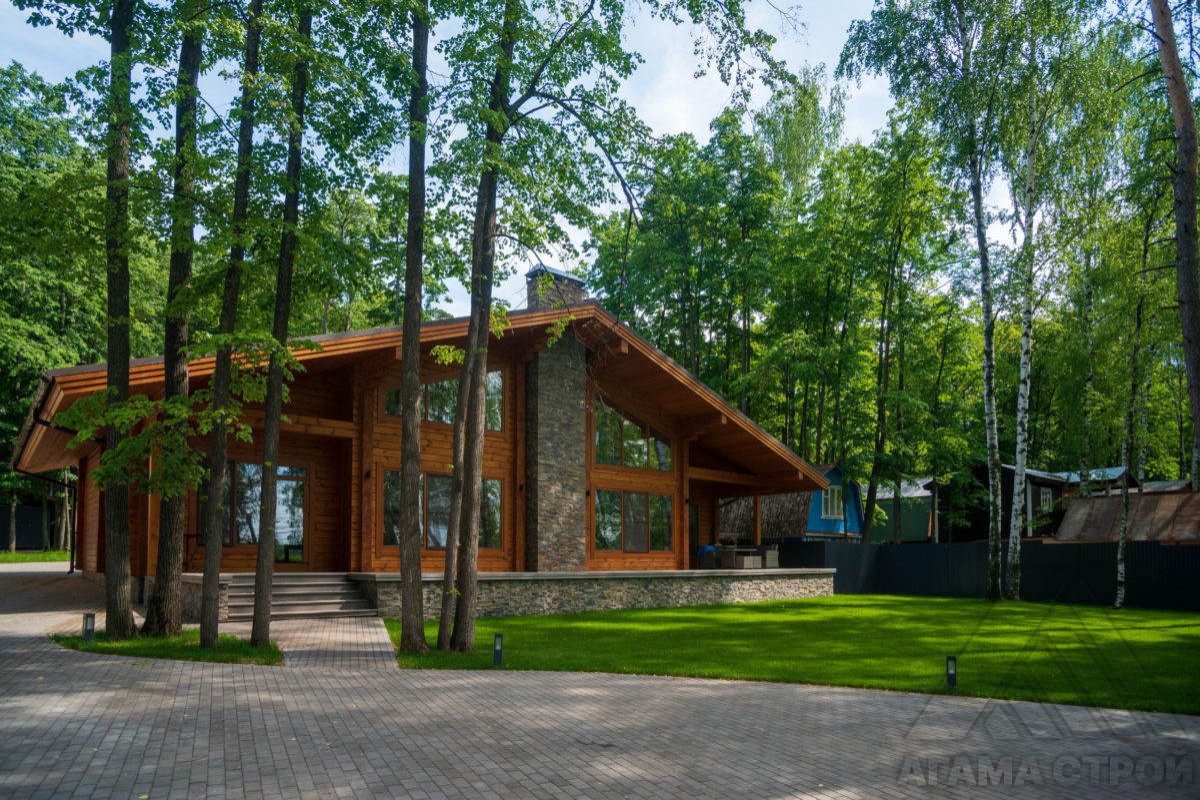 Шале в лесу