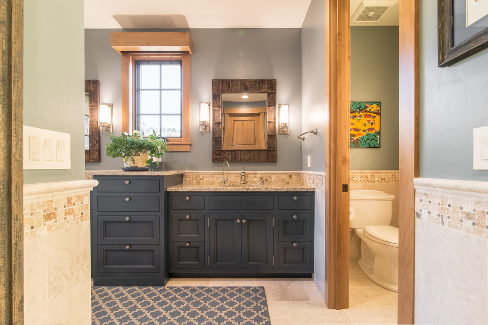 Inspiration for a rustic home design remodel in Denver