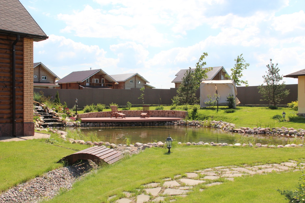 Релакс зона с каскадом в Чехове