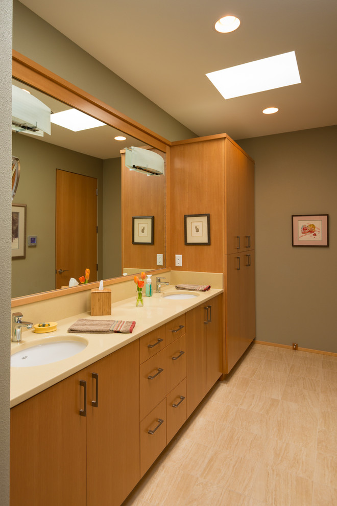 Mid-sized modern master bathroom in Portland with flat-panel cabinets, medium wood cabinets, an alcove shower, porcelain tile, grey walls, an undermount sink, quartzite benchtops and porcelain floors.