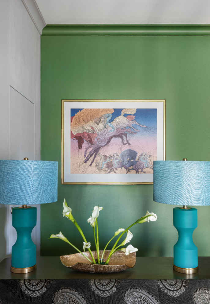 Интерьер квартиры в сочных оттенках с текстилем от Pierre Frey