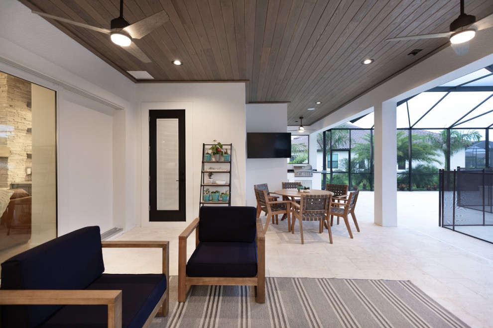 Design ideas for a modern verandah in Orlando.