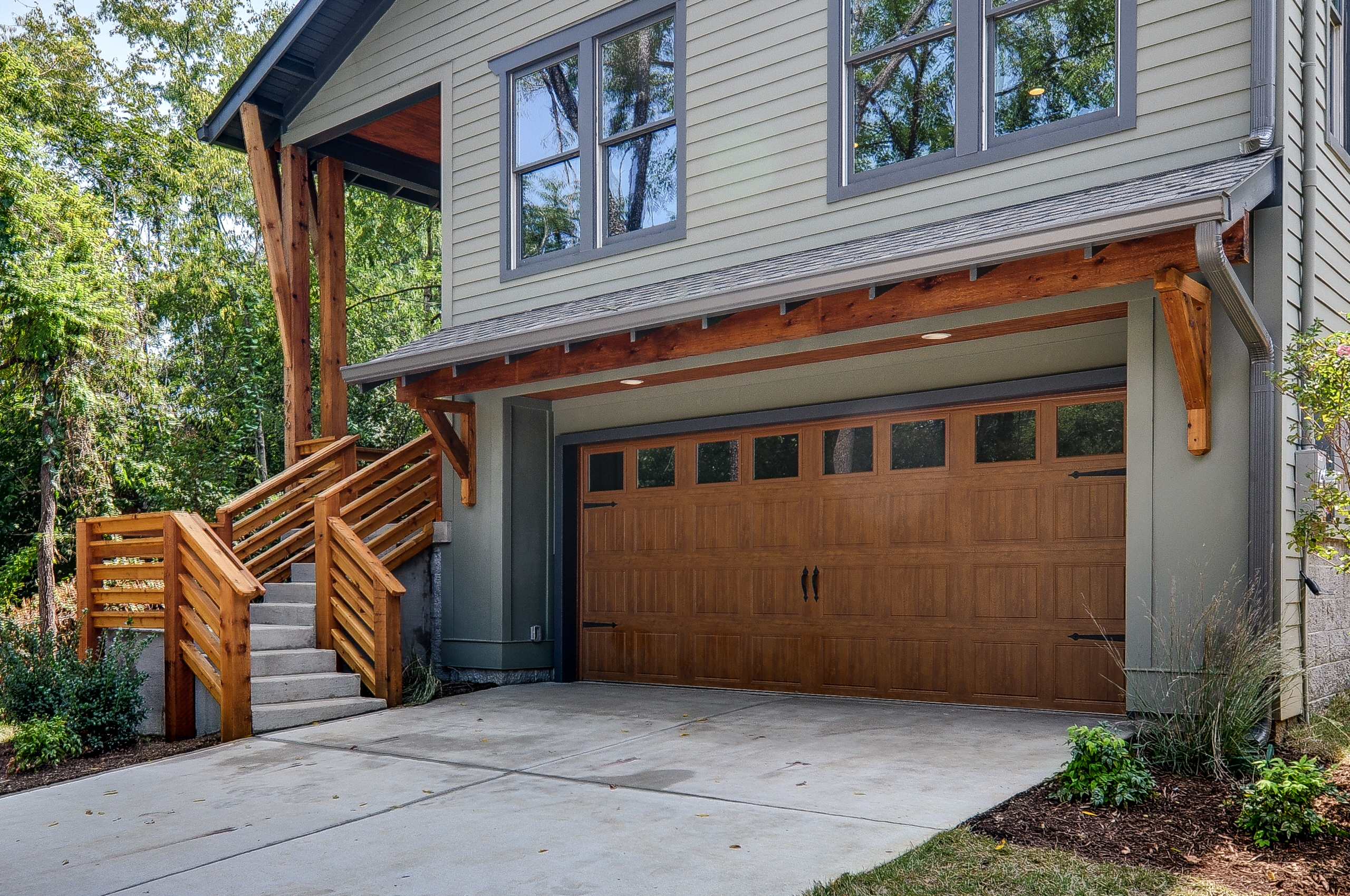 Garage Overhang - Photos \u0026 Ideas | Houzz, image size:2560x1700