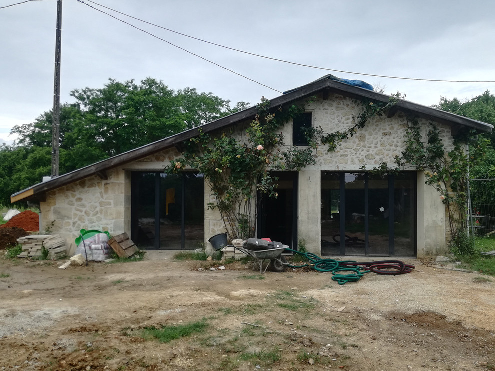 Rénovation d'une grange en deux gîtes ruraux (en cours)