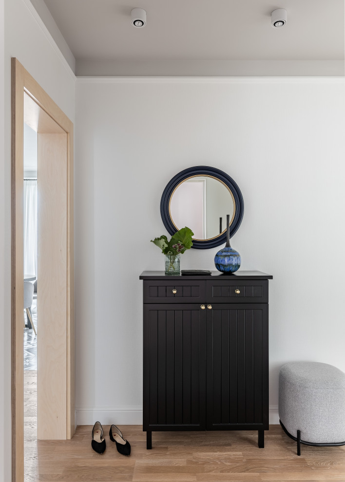 Квартира с библиотекой и коллекцией искусства