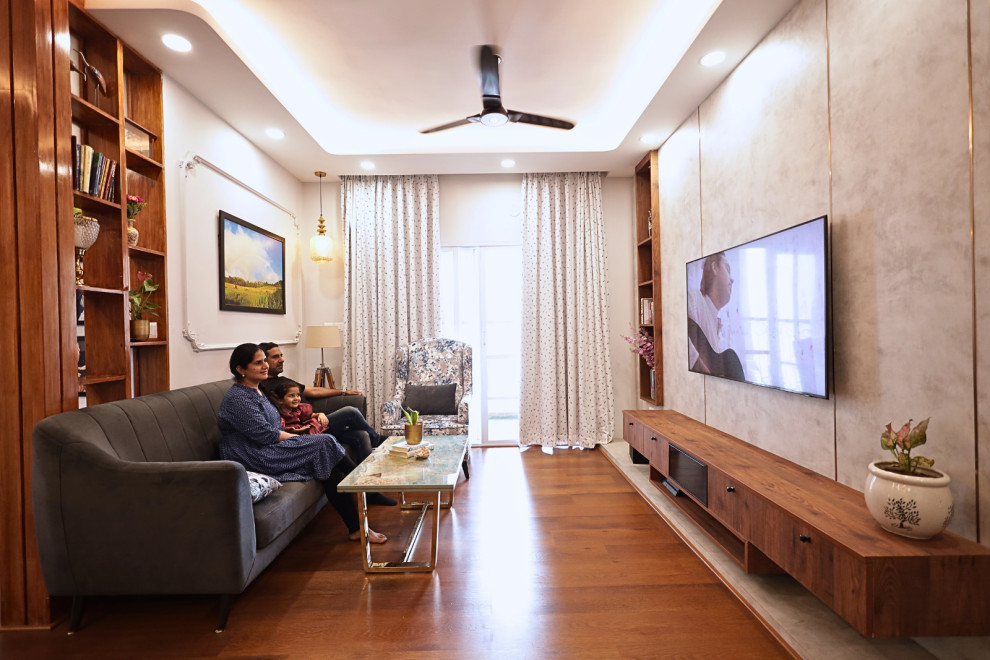 This is an example of an american living room in Bengaluru.