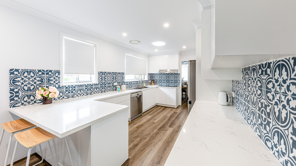 This is an example of a modern kitchen in Sydney.