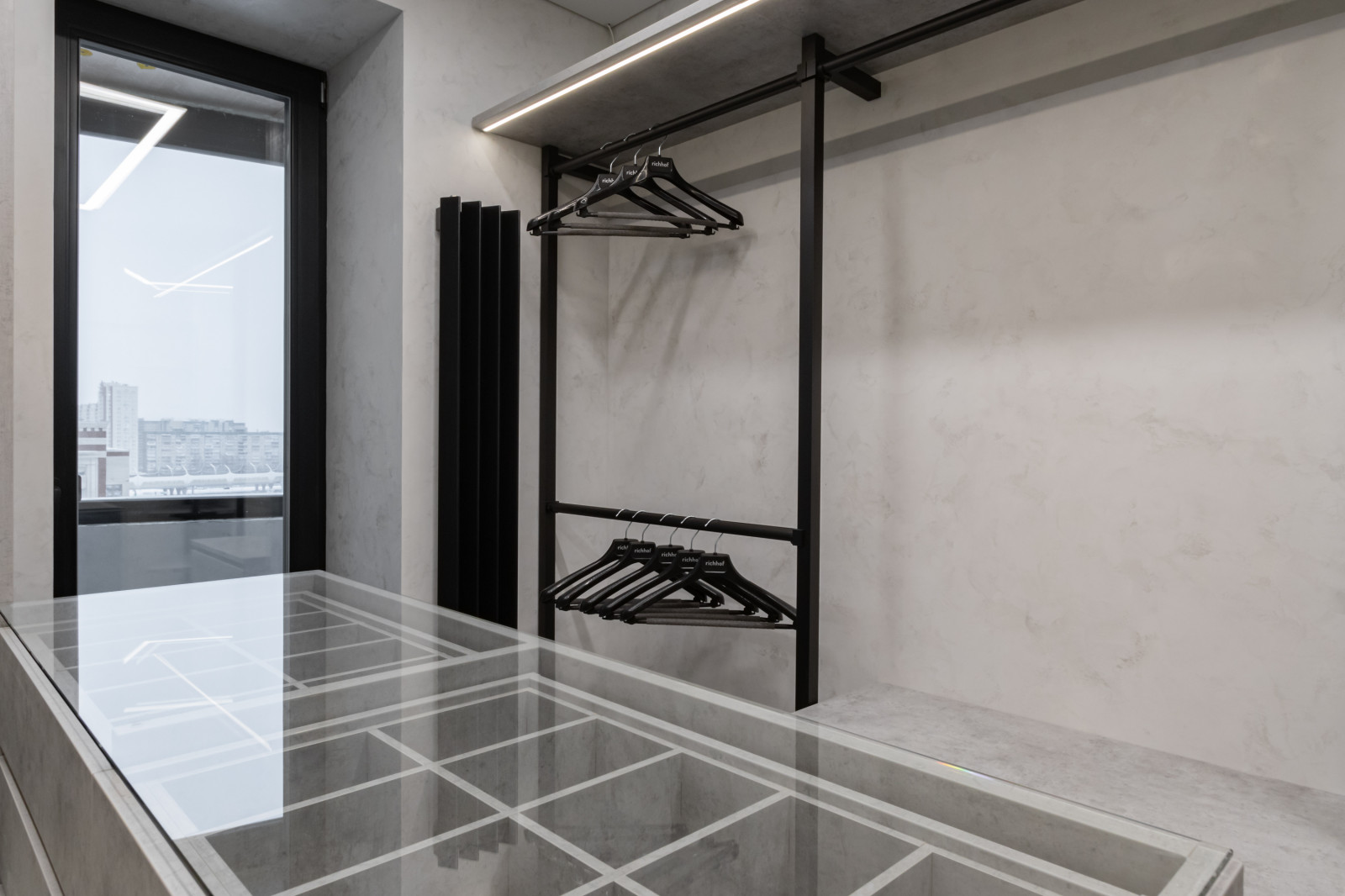 Гардеробная UNO raumplus в чёрном цвете