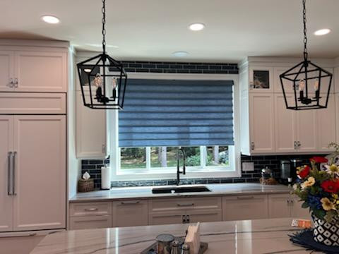 Alustra Vignette Modern Roman Shade