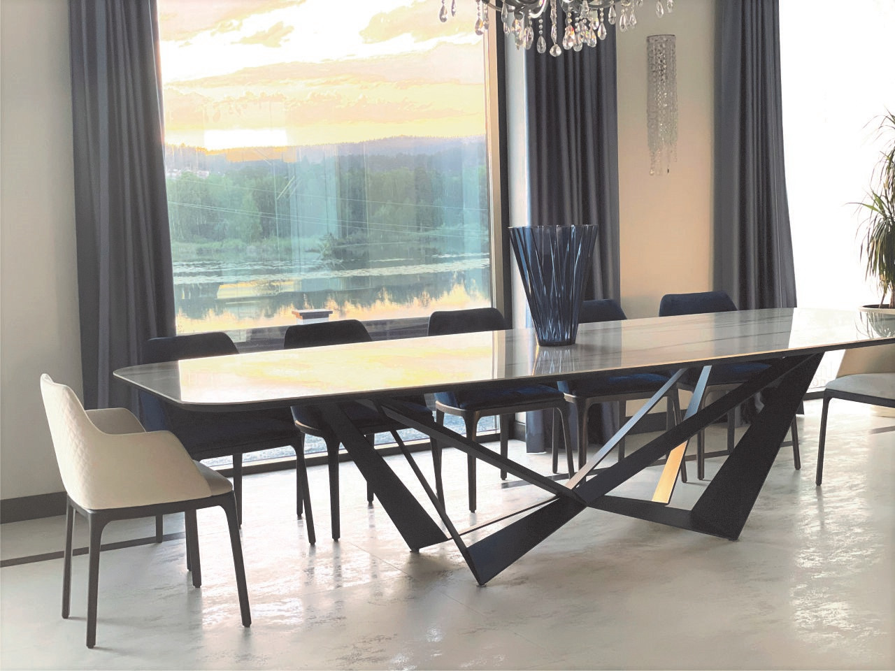 Прекрасные обеденные группы Mia Casa