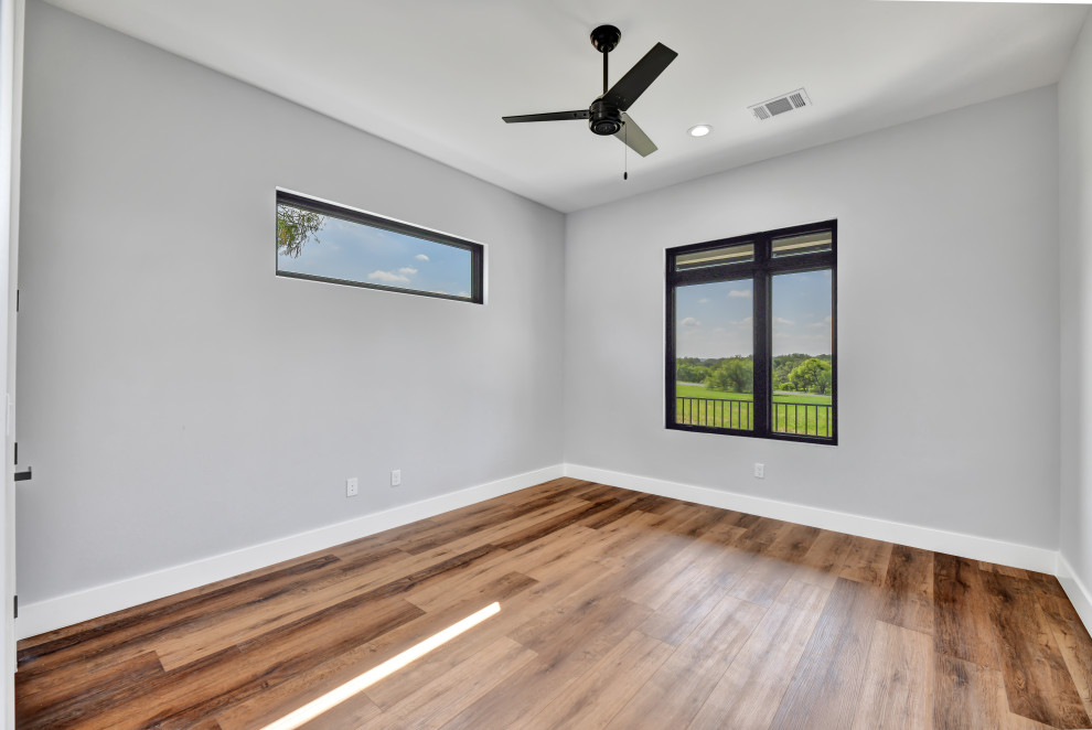 Horseshoe Bay Modern