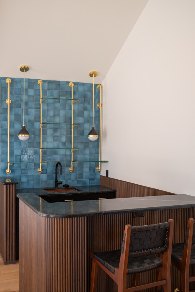 Home bar - home bar idea in Richmond