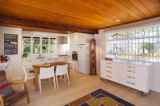 Mount Eden Kitchen trendy-koekken