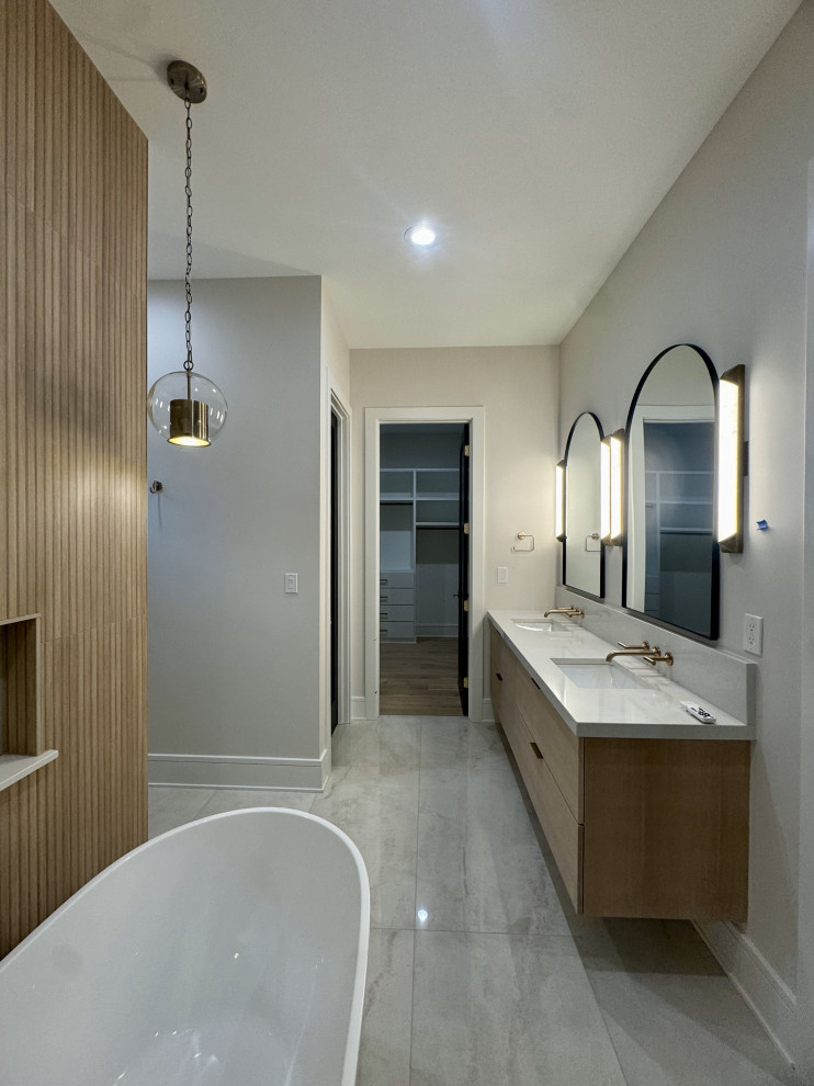 Aldwych Ct. Spec Home