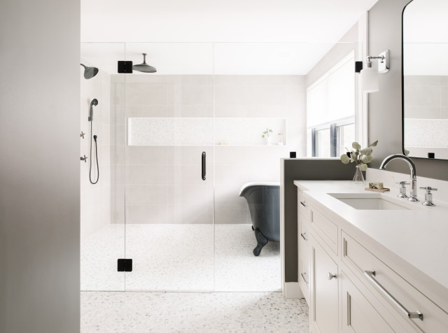  rustic-bathroom