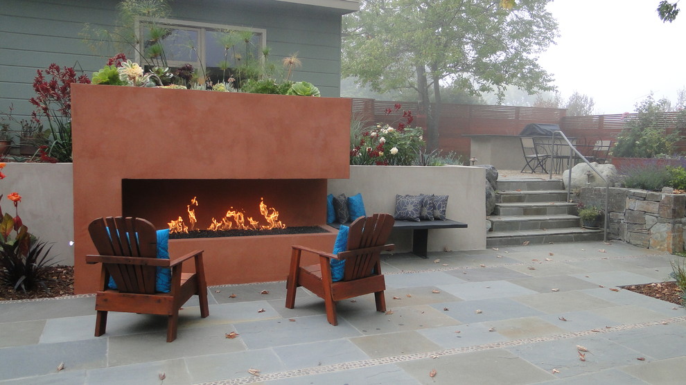 Inspiration for a contemporary patio in San Francisco.
