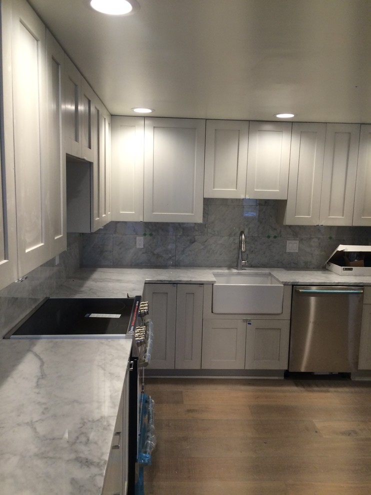 Home design - transitional home design idea
