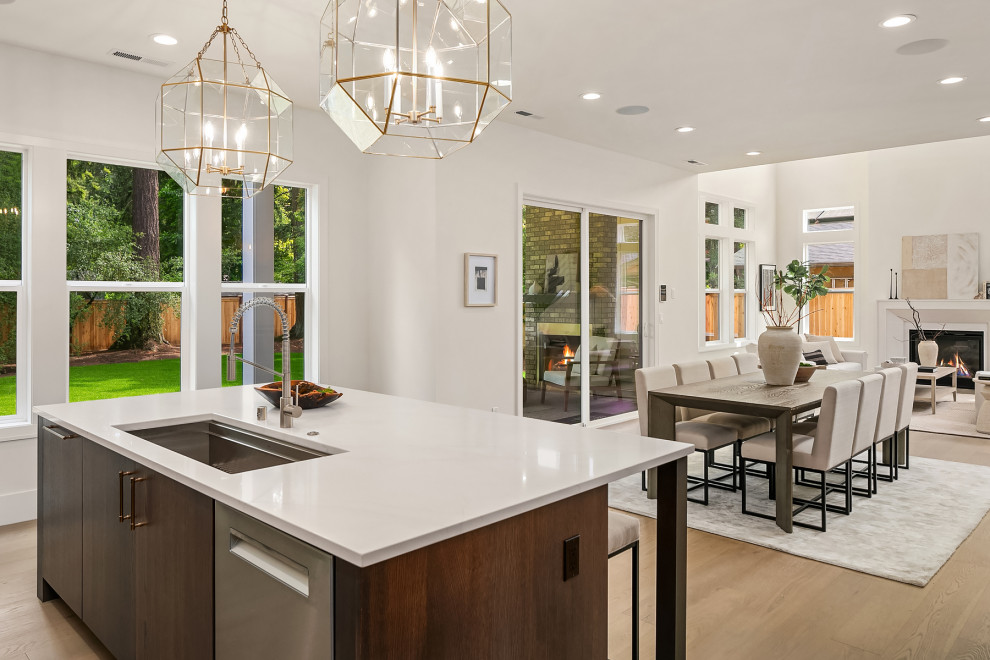 Transitional kitchen photo in Seattle