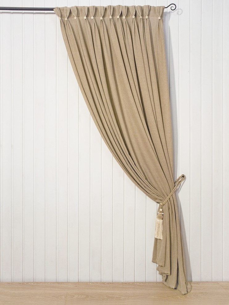 Штора на пуговицах