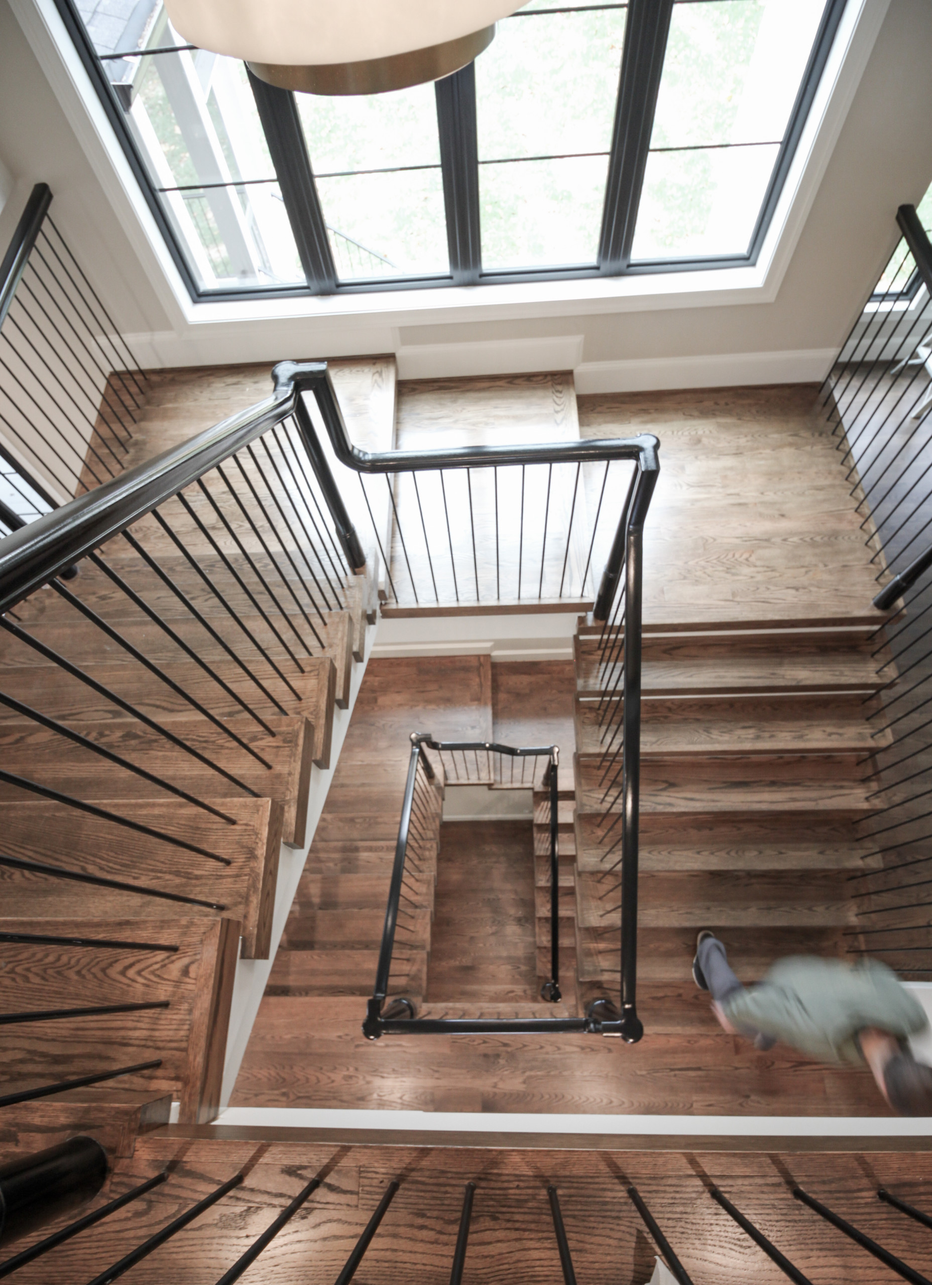 Project #89 | Contemporary Staircase with Rotunda Balcony