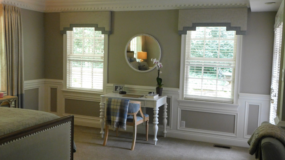 Home design - transitional home design idea in St Louis