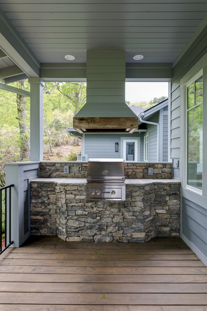 Example of an arts and crafts home design design in Other