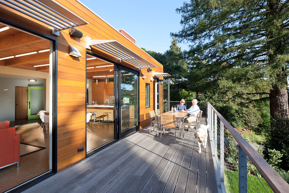 Inspiration for a contemporary deck in San Francisco with no cover.