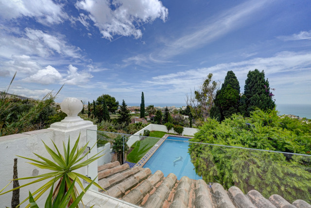 Projet M&aacute;laga coastal-pools-and-hot-tubs