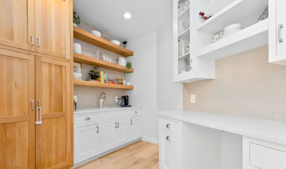 Home design - transitional home design idea