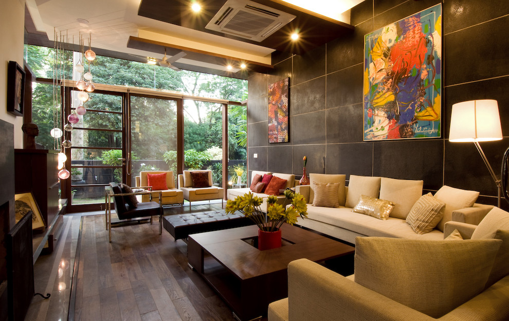 Inspiration for an eclectic living room in Delhi.