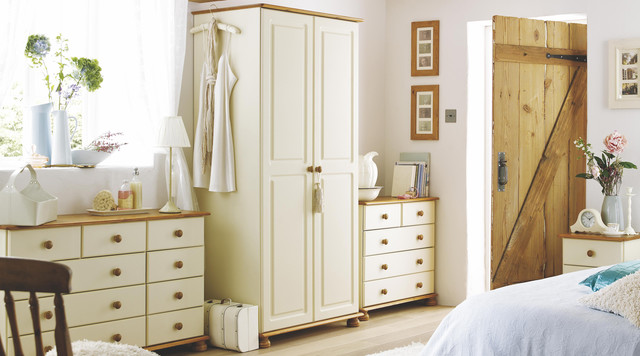 oslo cream & solid pine free-standing bedroom furniture