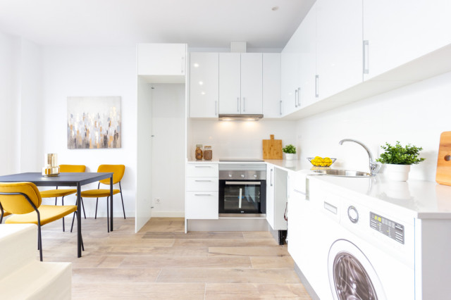 Inmobiliaria piso en venta modern-kitchen